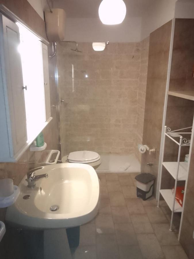 ألبيروبيللو "B&B La Lanterna" Trulli & Dimore Storiche المظهر الخارجي الصورة